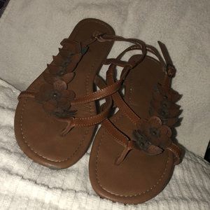 Floral crossover sandal